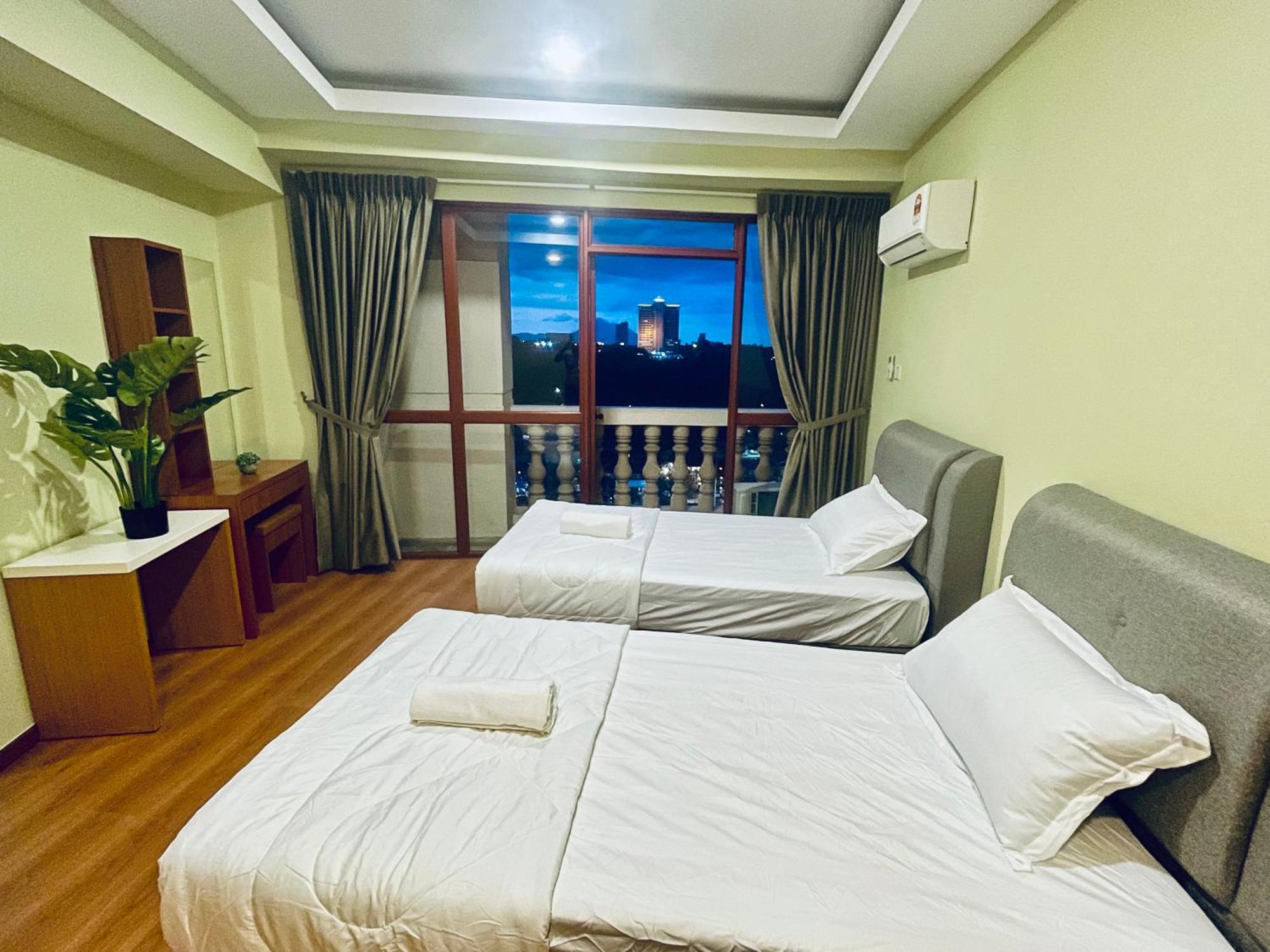 Kuching City Center Riverbank Suites With Marvelous River View Exterior photo